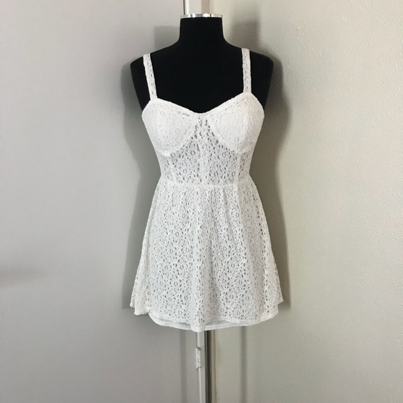 Charlotte Russe White Lace Dress. Size Medium. - Picture 1 of 5